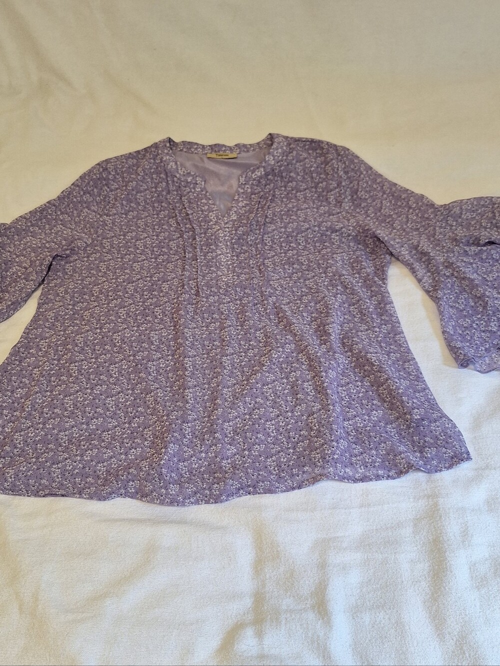 Pull On V-neck Lavender Top